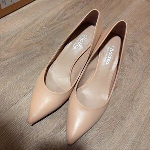 Charles by Charles David Addie pump nude size 6 (like 6.5)